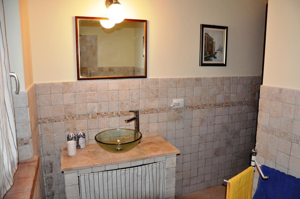 Montecristo Country House Манчіано Номер фото